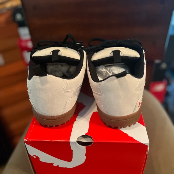 És skateboard shoes - Quattro 9 US White - Picture 3 of 4